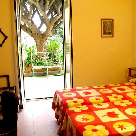 Bed & Breakfast Le Palme Agrigento Exteriör bild