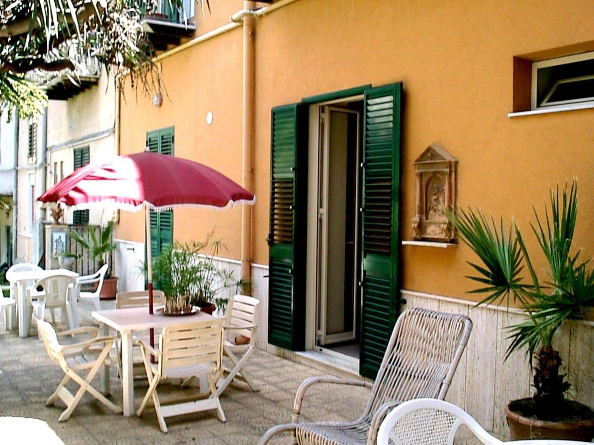 Bed & Breakfast Le Palme Agrigento Exteriör bild